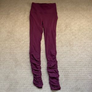 Lululemon burgundy ruched leggings